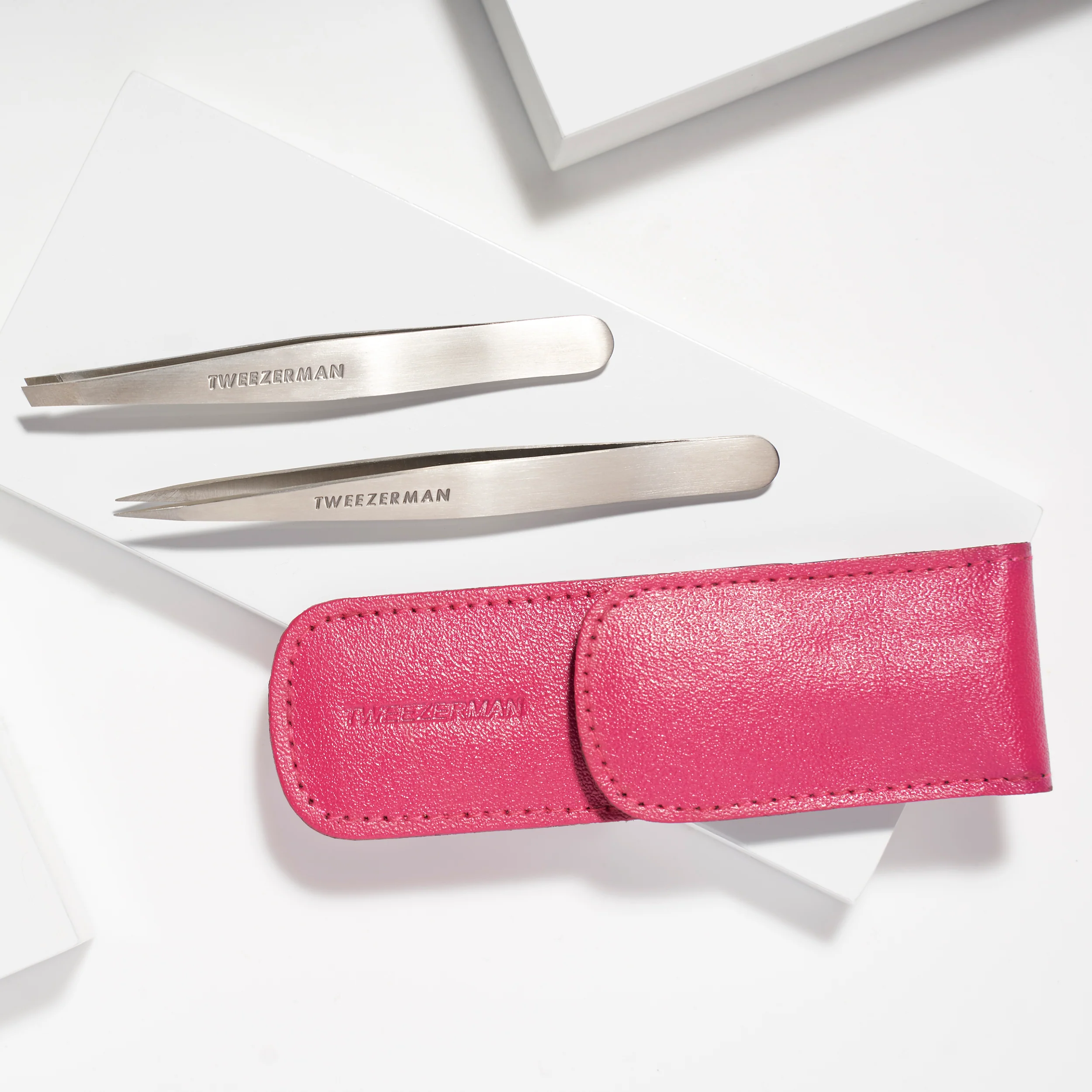 Petite Tweeze Set With Pink Case - Image 4